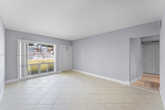 2508 Bay Dr in Pompano Beach, FL - Building Photo - Building Photo