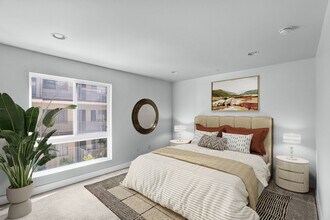 7249 Franklin Ave, Unit 204 in Los Angeles, CA - Building Photo - Building Photo