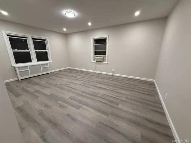 property at 84-63-84161 161st St