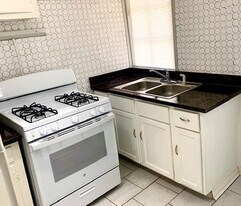 1800 Dante St, Unit 203 in New Orleans, LA - Building Photo