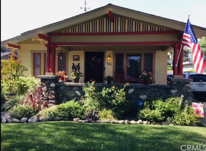 411 E Alvarado St in Pomona, CA - Building Photo
