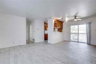 2021 Alabama St in Huntington Beach, CA - Building Photo - Building Photo
