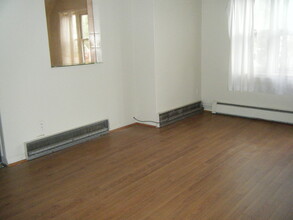 2075 Kensington Ave, Unit 2 in Buffalo, NY - Building Photo - Building Photo