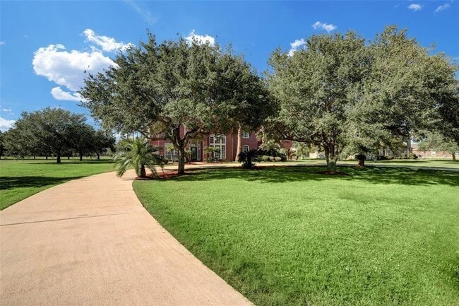 5519 Bridlewood Dr in Richmond, TX - Building Photo - Building Photo