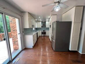 2723 Carter Farm Ct in Alexandria, VA - Building Photo - Building Photo