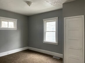 7411 Brinsmade Ave in Cleveland, OH - Building Photo - Building Photo