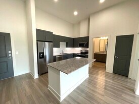 1250 Randall St in Denton, TX - Building Photo
