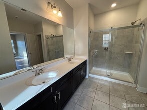 518 Tavern Rd in Monroe Township, NJ - Building Photo - Building Photo