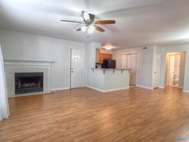 244 Waters Edge Ln in Madison, AL - Building Photo - Building Photo