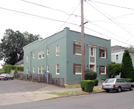 1315 SE 28th Ave in Portland, OR - Building Photo - Building Photo