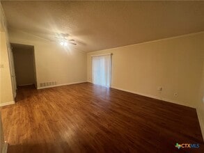 1524 Shannon Cir in New Braunfels, TX - Building Photo - Building Photo
