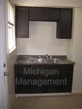 8603 Wyoming Ave in Detroit, MI - Building Photo - Building Photo