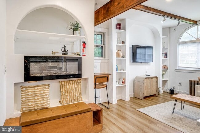 4209 Queensbury Rd in Hyattsville, MD - Building Photo - Building Photo