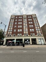 6930 N Greenview Ave in Chicago, IL - Building Photo