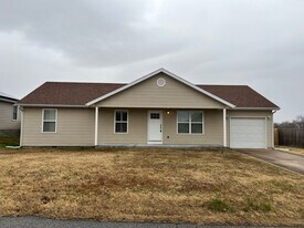 2715 S Jackson Ave in Joplin, MO - Building Photo