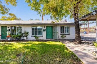502 E Roanoke Ave in Phoenix, AZ - Building Photo - Building Photo