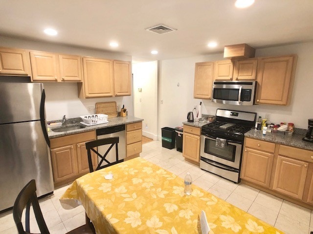 27 Brackett St, Unit 1