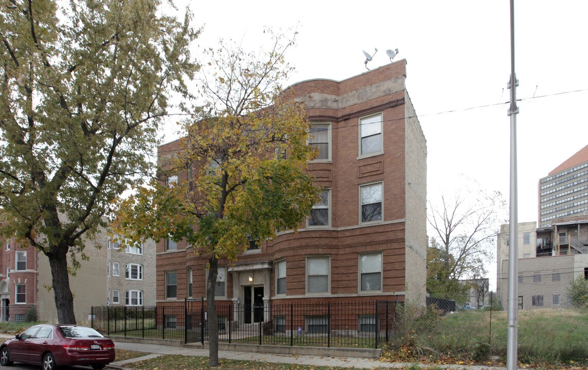 4023 S Calumet Ave in Chicago, IL - Foto de edificio