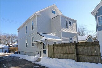 65 Friendship St in Newport, RI - Building Photo - Building Photo