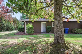 2002 8th Ct SW in Olympia, WA - Building Photo - Building Photo