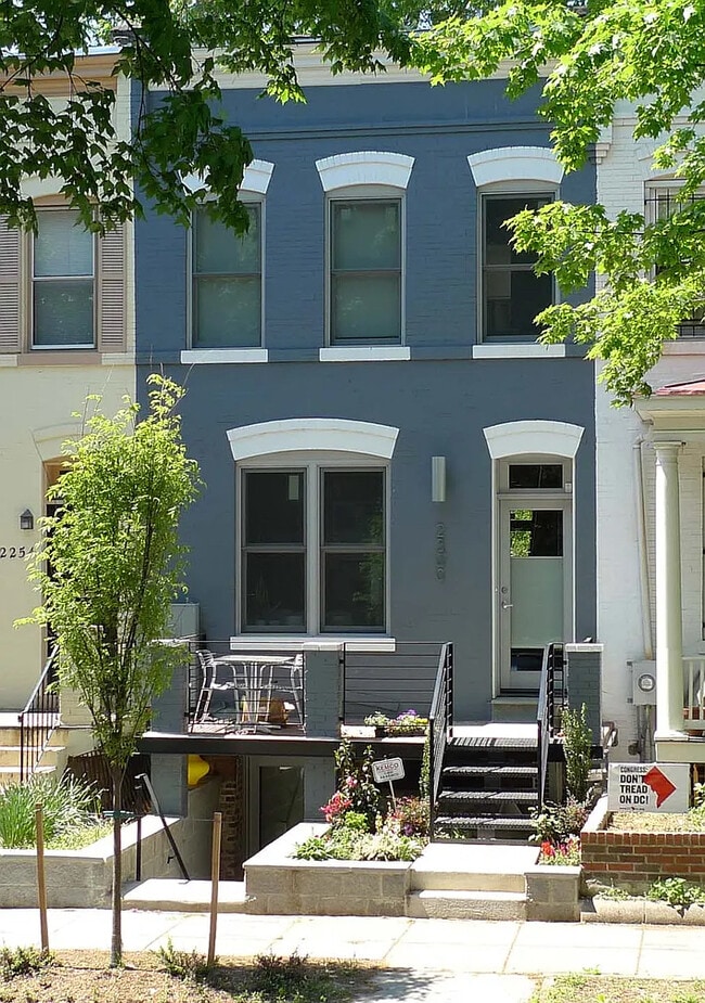 property at 2300 Ontario Rd NW