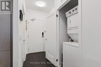 95 Oneida Crescent in Richmond Hill, ON - Building Photo - Building Photo