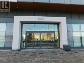 8960 Jane St in Vaughan, ON - Building Photo - Building Photo