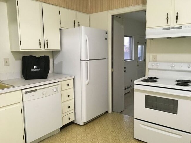 property at 1201 Baker St