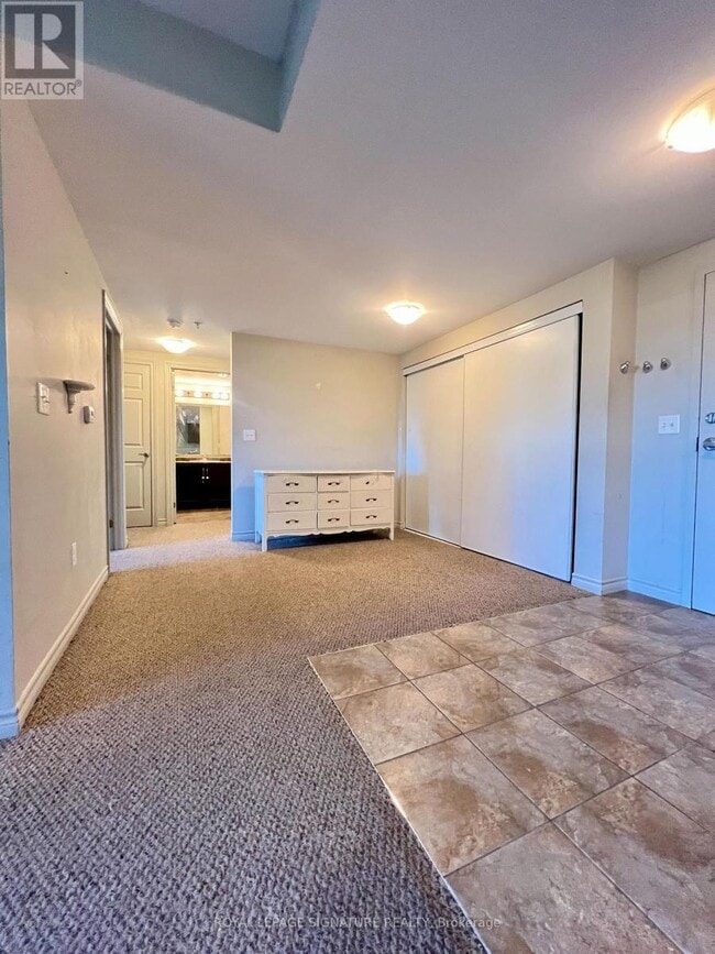 67 Kingsbury Square in Guelph, ON - Building Photo - Building Photo