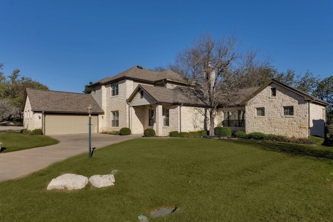 132 Lakeway Dr in Lakeway, TX - Building Photo - Building Photo