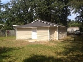 905 Lee Road 243 in Smiths Station, AL - Building Photo - Building Photo