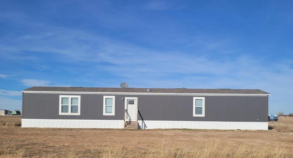 9302 County Rd 7640 in Lubbock, TX - Building Photo