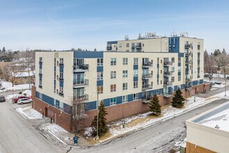 The Summit on 7 in Hopkins, MN - Building Photo - Building Photo