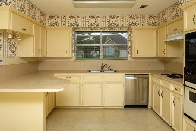 property at 9231 Kostelnik St