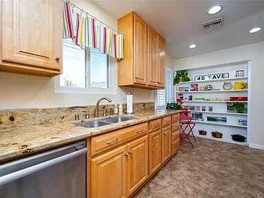 property at 7533 El Cortez Cir