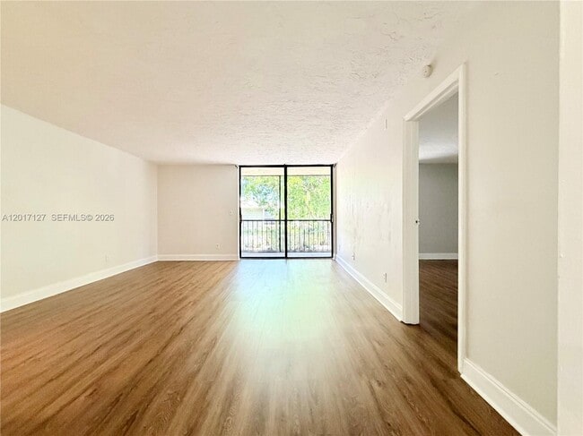 property at 450 Commodore Dr