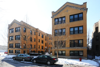 2418-2428 N Sawyer Ave in Chicago, IL - Building Photo - Building Photo