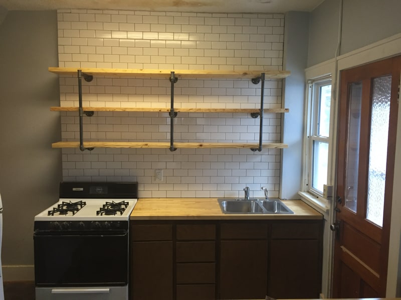 409 W 7th St in Cedar Falls, IA - Building Photo
