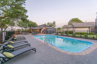 Foundation at Cityline in Richardson, TX - Building Photo