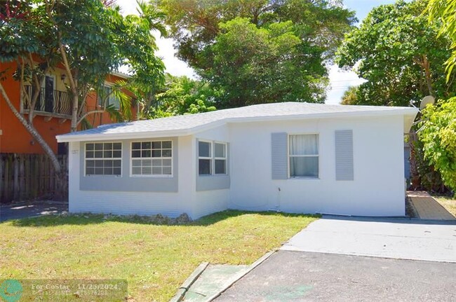 1217 SW 4th Ave in Fort Lauderdale, FL - Foto de edificio - Building Photo