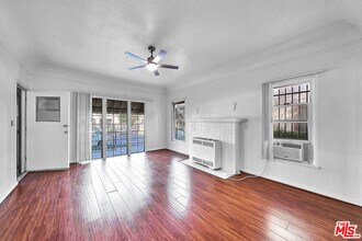 1414 Bronson Ave in Los Angeles, CA - Building Photo - Building Photo