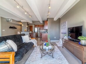 800 Brazos St in Austin, TX - Building Photo - Building Photo
