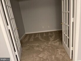 4215 Mozart Brigade Ln in Fairfax, VA - Building Photo