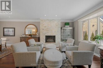516 Quail Ridge Dr in Aurora, ON - Building Photo - Building Photo