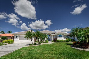 566 Port Bendres Dr in Punta Gorda, FL - Building Photo
