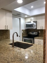 8409 NW 59th Ct in Tamarac, FL - Building Photo - Building Photo