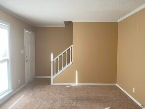 137 N Springs Ct in Macon, GA - Building Photo - Building Photo