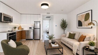 820 15th St in Miami Beach, FL - Building Photo