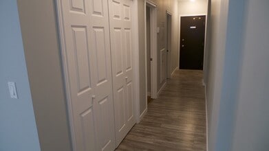154 Evanson St in Winnipeg, MB - Building Photo - Building Photo