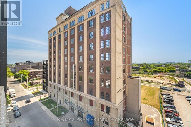 property at 181-181 Sterling Rd